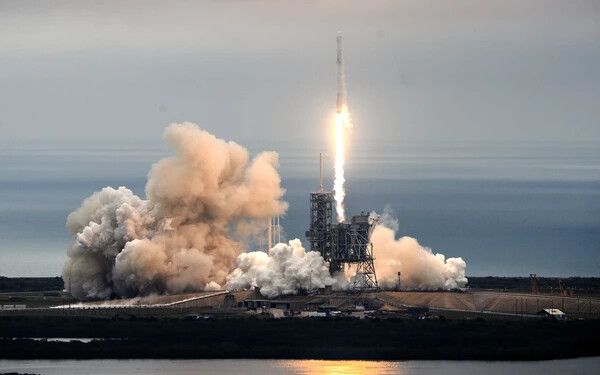 A SpaceX űrhajója nem tudott rácsatlakozni a Nemzetközi Űrállomásra