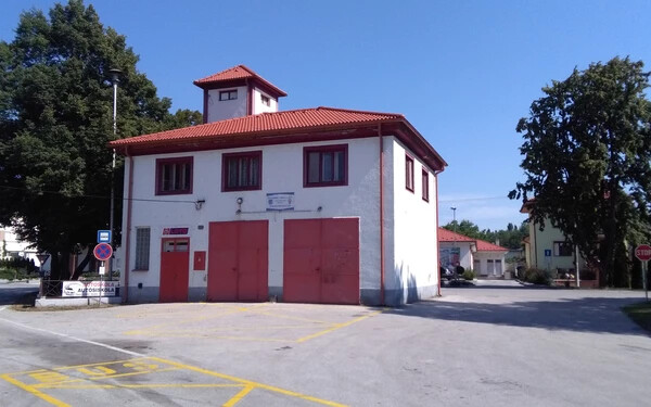 vásárúti tűzoltószertár