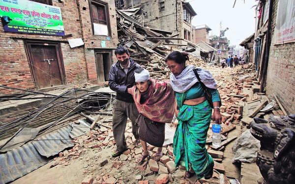 Óriási földrengés Nepálban