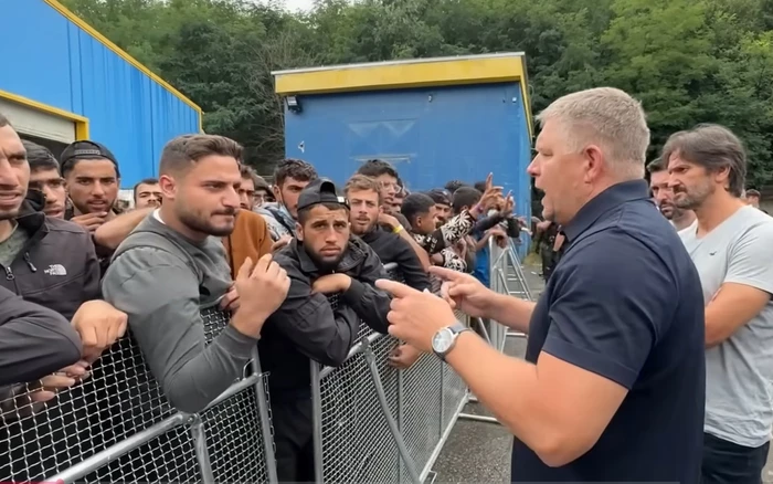 Robert Fico 2023 szeptemberében olyan videókkal jelentkezett a közösségi médiában, amelyekben kordonok mögött álló menekültekkel vitatkozik. Magyar Péter hatalomra kerülése óta azonban egyre kérdésesebb, hogy valódi migrációs hullámról vagy pedig a Smer é