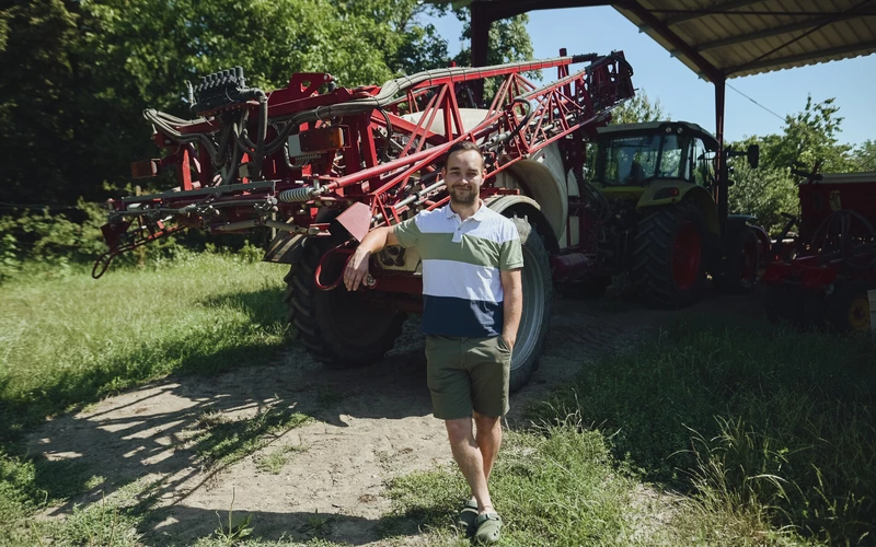 A tudását egyetemi tanulmányaival is alátámasztó Hajdók Bence gyerekkora óta mezőgazdászként akart dolgozni (A szerző felvétele)