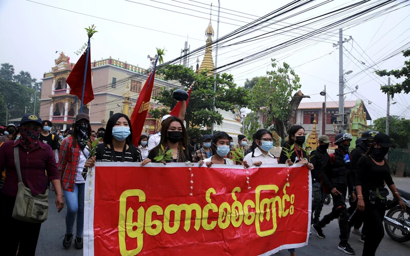 tüntetés mianmar