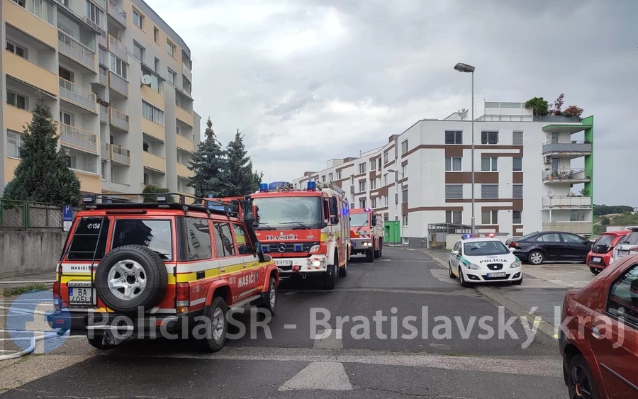 Kigyulladt egy lakás, az ablakon keresztül menekült meg a lángok elől