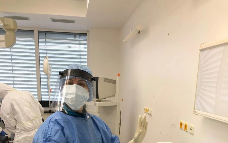Megműtöttek egy 80 éves koronavírus-fertőzöttet a komáromi kórházban