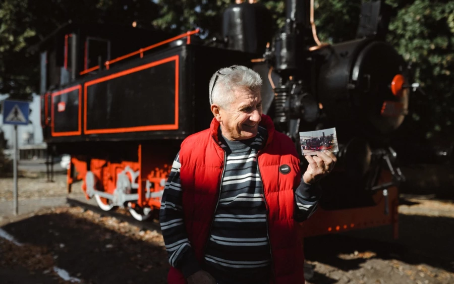 Újra régi fényében pompázik a gőzmozdony