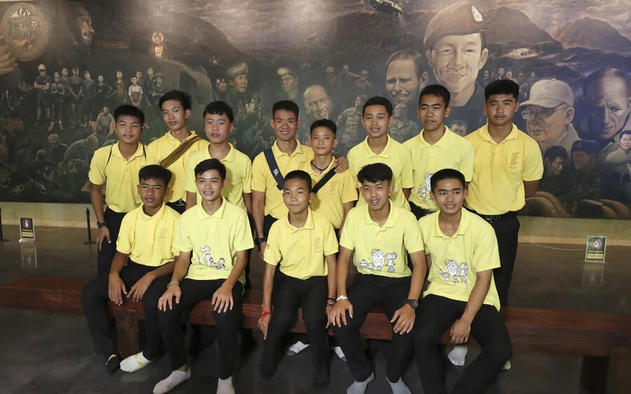 thai kis focisták 