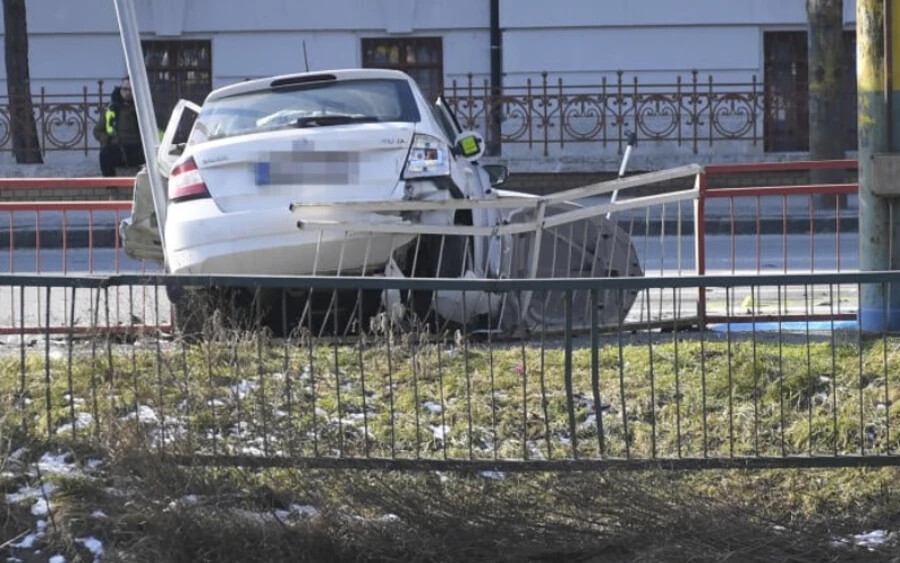 A Kassai I. Járásbíróság bírója azonban más véleményen volt az ügyben, és április végén elutasította a kérelmét. A férfi és védőügyvédje panasza után a Kassai Kerületi Bíróság döntött az ügyben, és május 22-én, hétfőn szabadlábra helyezte az üzletembert.