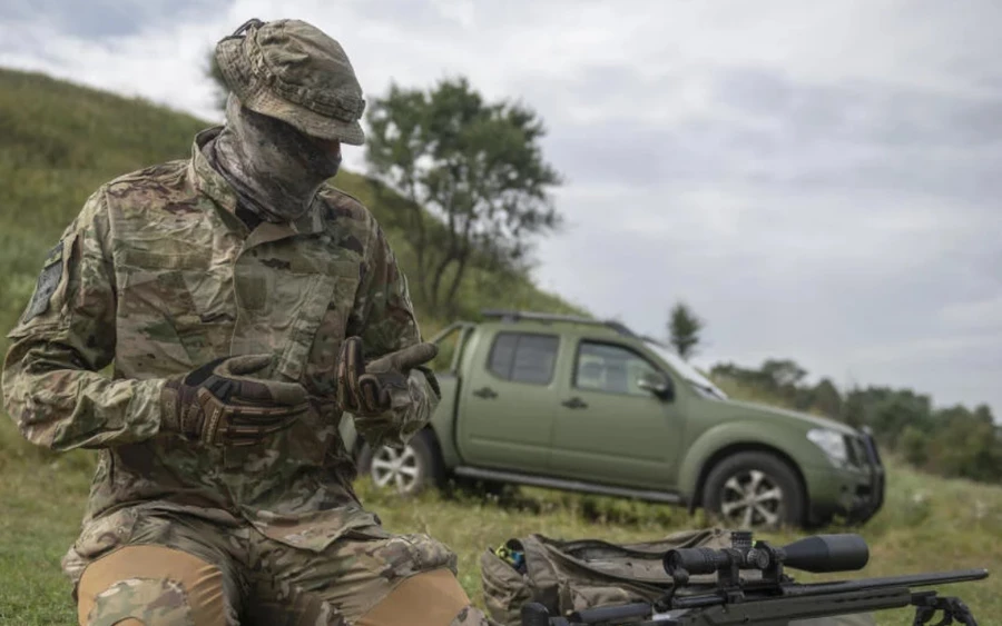 Az admirális azonban óvatosságra intett Ukrajna végső győzelmével kapcsolatban. Szerinte ez "hosszú időbe fog telni".