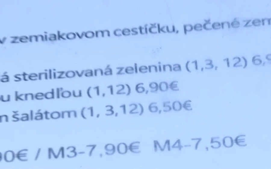Pozsonyban az ebédek sokkal drágábbak, bár találni 7 eurós menüt is, de az átlag 8 és 10 euró között mozog. 