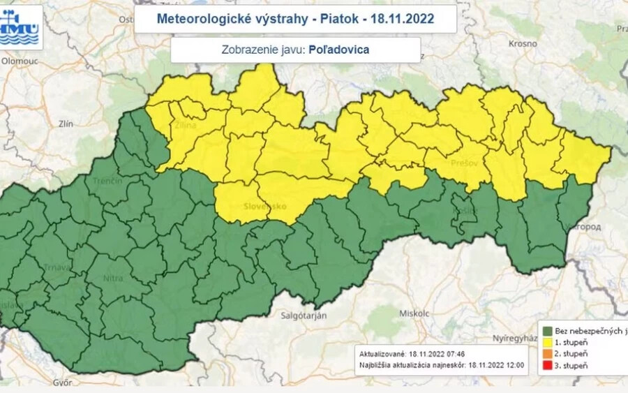 Figyelmeztetésük szerint a havazás potenciális veszélyt jelent az emberi tevékenységekre (közlekedésre, mozgásra). A riasztás a Besztercebányai, Trencséni és Zsolnai kerületekben 17:00 óráig van érvényben, a keleti járásokban 21:00-ig. 