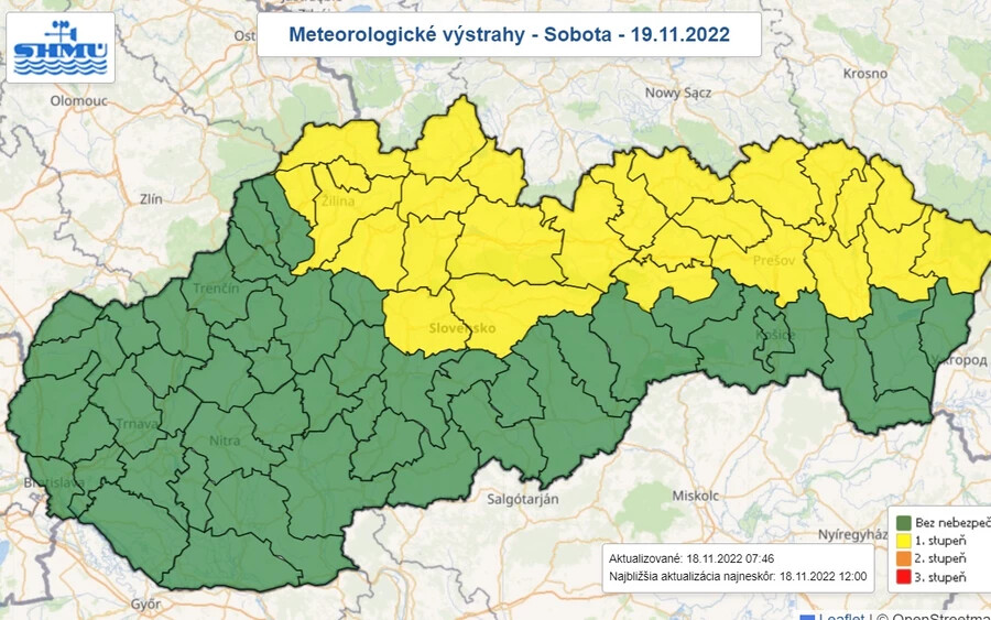 A jegesedés elsősorban a Besztercebányai, Kassai, Eperjesi és Zsolnai kerületekben fordulhat elő, az erre vonatkozó riasztás szombat reggel 9:00 óráig érvényes. 