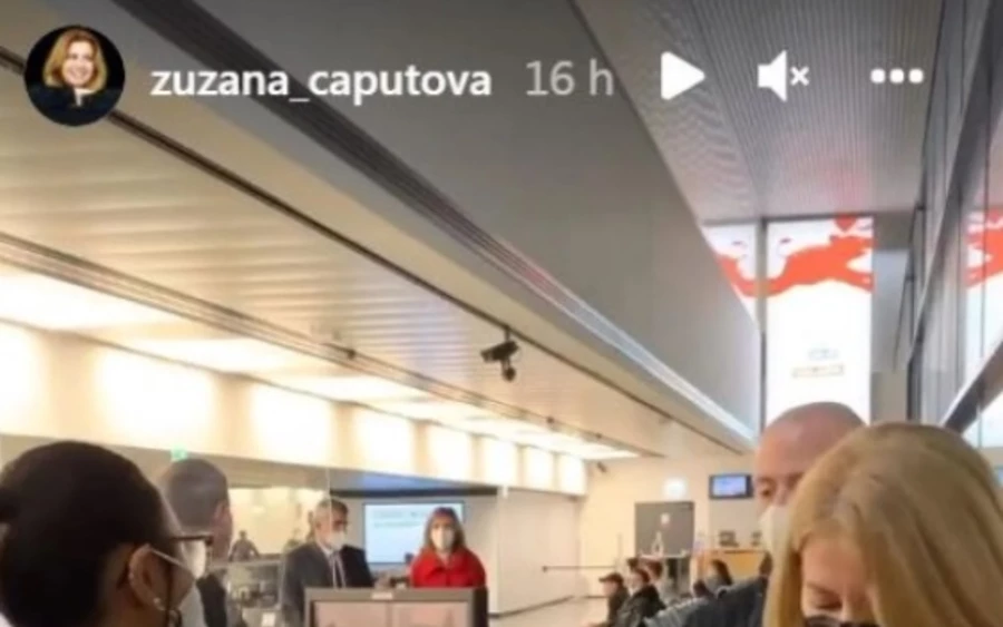 Zuzana Čaputová kereskedelmi járattal utazott Skóciába.