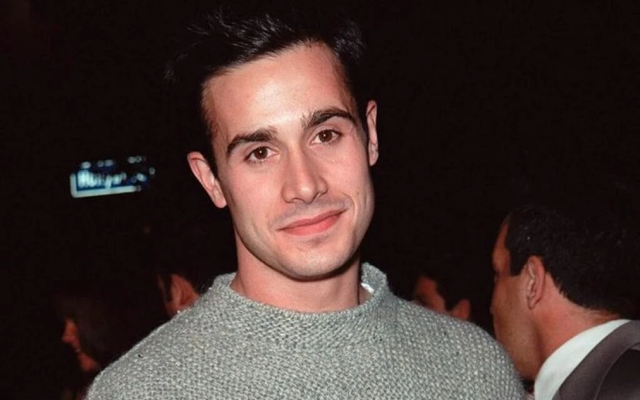  Freddie Prinze Jr. szépfiú szerepeket játszott és saját szitkomja is volt, de amikor felajánlották neki, hogy készítsen egy pankrációról szóló műsort, nem habozott. Mivel nagy rajongója a sportnak, ezért lemondott a színészi karrierjéről. 