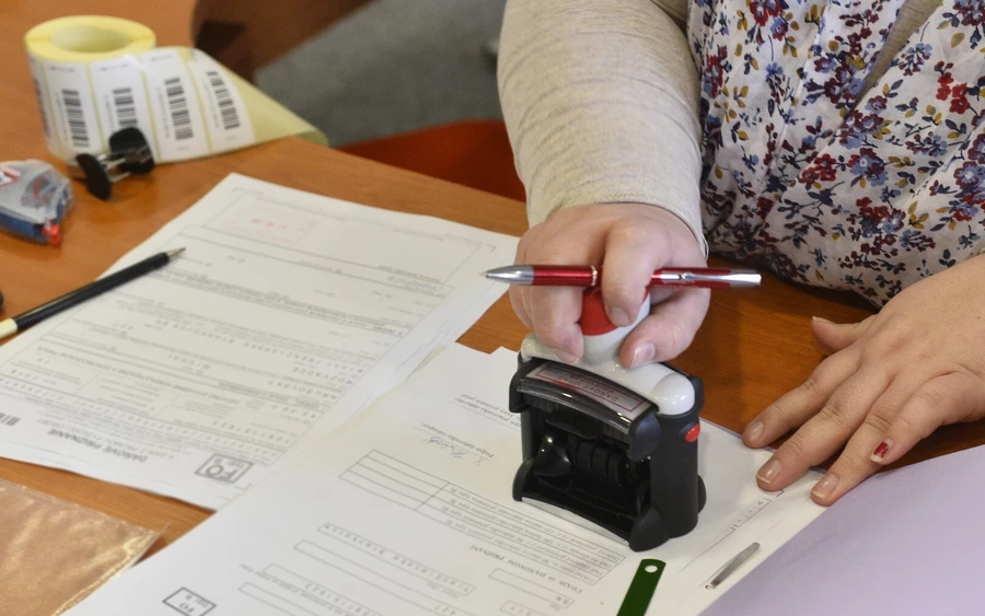 A ténylegesen bizonyítható költségek esetében már a név is azt sugallja, hogy ezek olyan költségek, amelyeket az önálló vállalkozónak kell bizonyítania. Tehát egész évben gyűjti a nyugtákat vagy számlákat. Mivel ezeknek a költségeknek az összege nincs korlátozva, veszteséget lehet elszámolni.