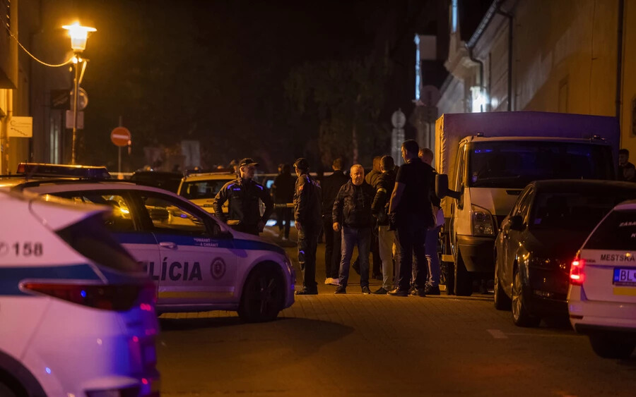 Lövöldözés volt Pozsony belvárosában, ketten meghaltak