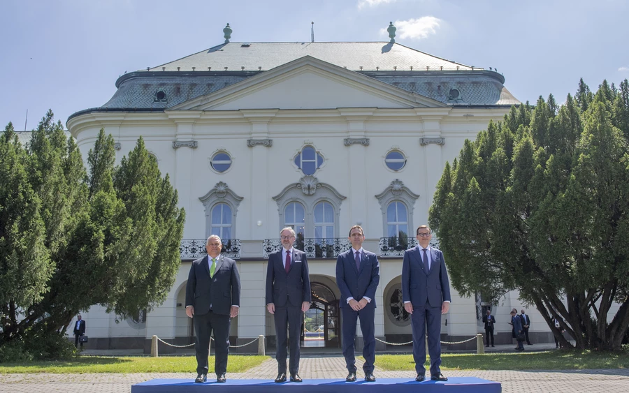 KÉPEK: Ódor Lajos fogadta a V4-ek miniszterelnökeit Pozsonyban