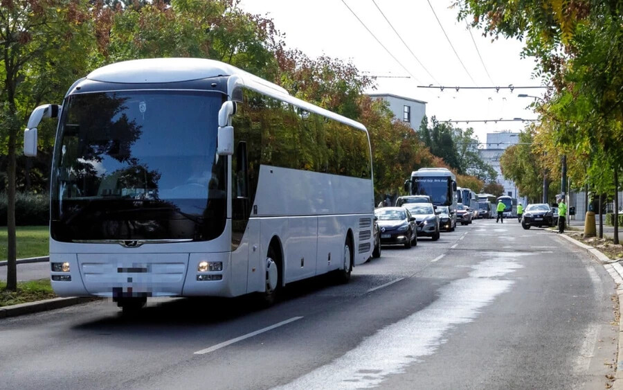 A közlekedési hatóságnak kell biztosítania a helyreállítási terv második reformjának végrehajtását: „A NADA a Szlovák Köztársaság területére vonatkozó szállítási szolgáltatásnyújtással és a közlekedés integrációjával kapcsolatos tevékenységeket végez az ügyfelek számára, például javaslatokat készít az utazási menetrendekkel, a tarifákkal vagy a szállítási menetrendekkel kapcsolatban” – magyarázta a közlekedési minisztérium.