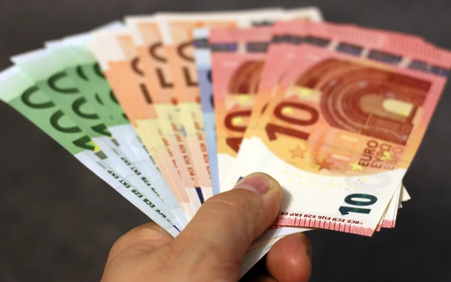 További fontos változás, hogy a ČSOB eltörli azt a 40 eurós díjat, amelyet a bank a fizetés státuszának ellenőrzéséért kért.