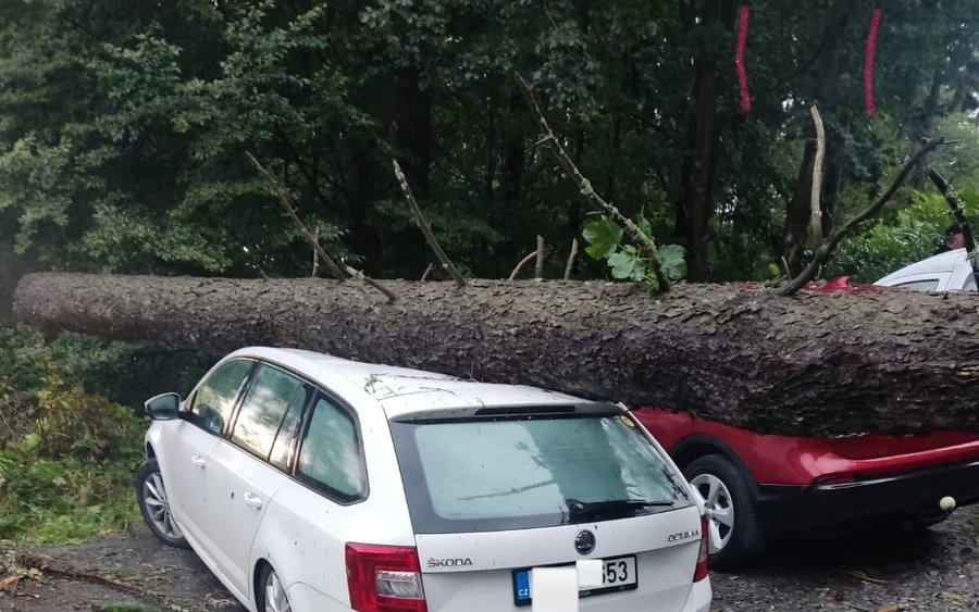 Óriási károkat okozott a tegnapi vihar Észak-Szlovákiában (FOTÓK)