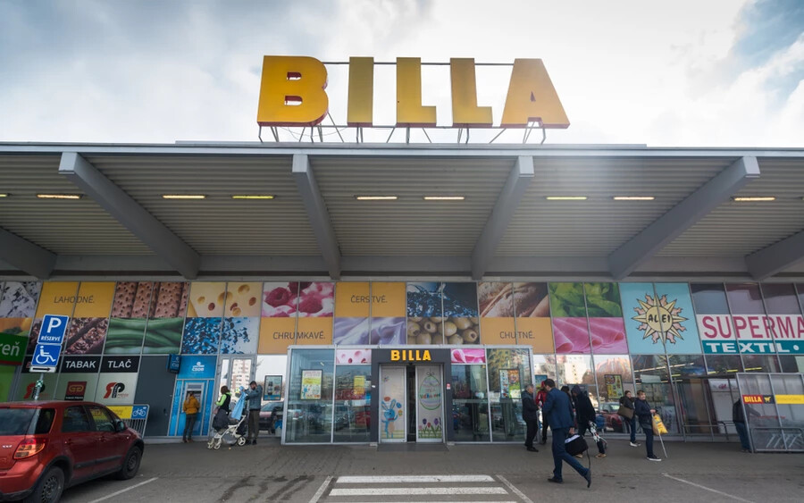 A Billa szupermarketlánc az elmúlt napokban egyes tranzakciók során a kelleténél többet számolt fel a vásárlóknak. A pénzt most vissza akarja téríteni, de ehhez szükségük lesz a nyugtára – közölte a cég a hivatalos honlapján.