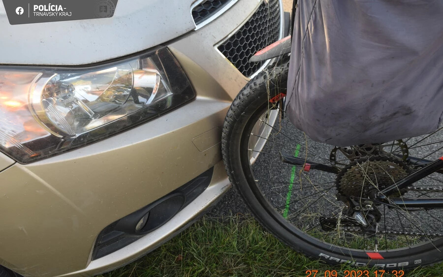 Idő előtt ért véget a családi biciklitúra – hátulról sodorták el biciklist Egyházkarcsánál