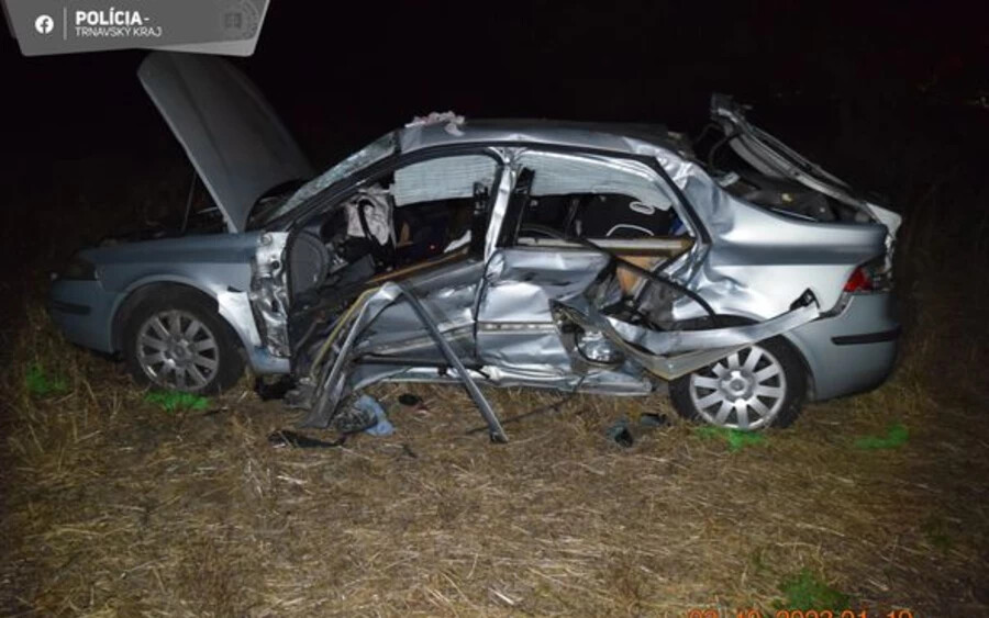 SÚLYOS baleset: Figyelmen kívül hagyta a stoptáblát, teherautóval ütközött Nagymácsédnál