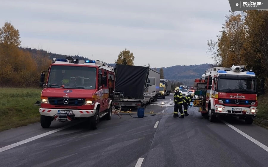 SÚLYOS autóbaleset, a helyszínre mentőhelikoptert riasztottak