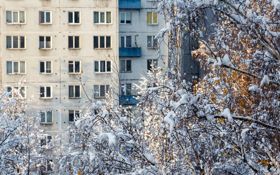 Az El Niño éghajlati jelenség jelentősen erősödni kezdett, és a meteorológusok úgy döntöttek, hogy riasztást adnak ki miatta. Eszerint akár 95 százalék esélye is van annak, hogy az El Niño nemcsak ezen a télen, hanem 2024 tavaszán is befolyásolja majd az időjárást. Néhány nappal ezelőtt ennek esélye még csak 80% volt – írja a TN.cz.