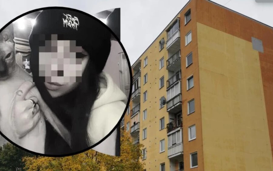 A rendőröket péntek reggel riasztották egy vágújhelyi (Nové Mesto nad Váhom) lakóház harmadik emeleti lakásához, ahol holtan találták a 21 éves Šarlotát. A rendőrök továbbra is nagy erőkkel nyomoznak. Az ügyben emberölés bűntette miatt folyik eljárás.