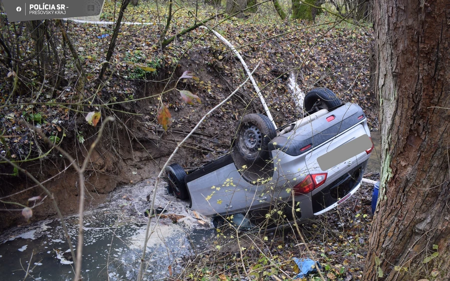 Patakba borult autójával a részeg 44 éves sofőr