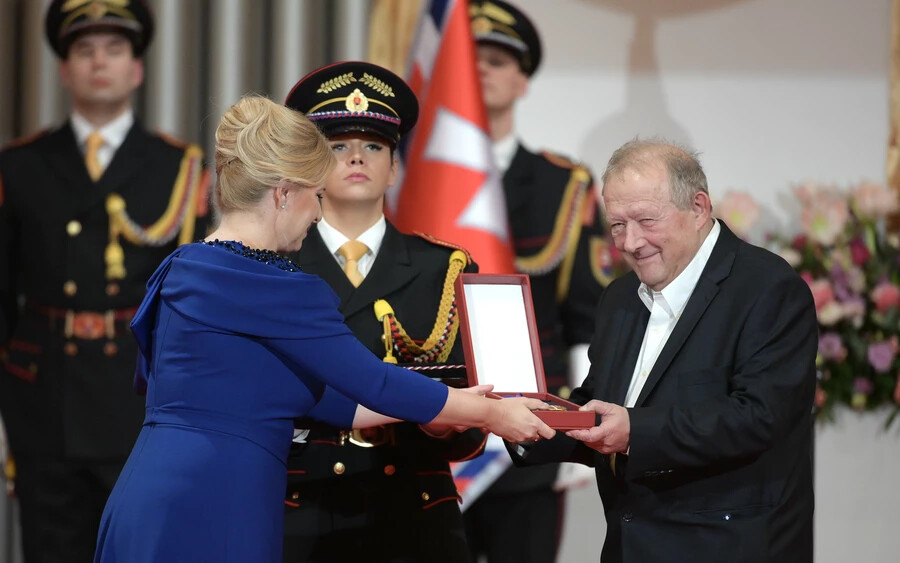Négy szlovákiai magyar személyiséget is állami kitüntetésben részesített Zuzana Čaputová elnök