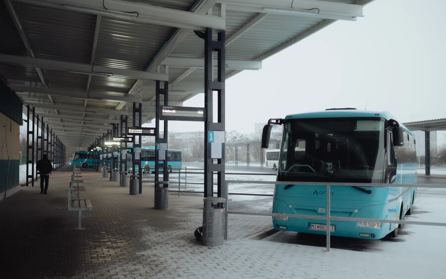 Új autóbuszokat és egy felújított pályaudvart is kaptak a nagykaposiak
