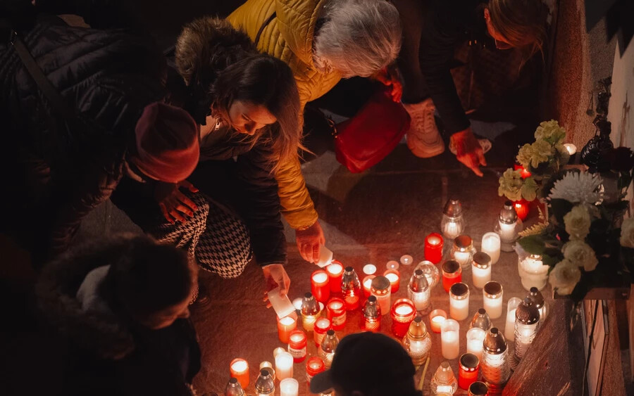 Kassán is több ezren emlékeztek meg Kuciakról és jegyeséről (FOTÓK)