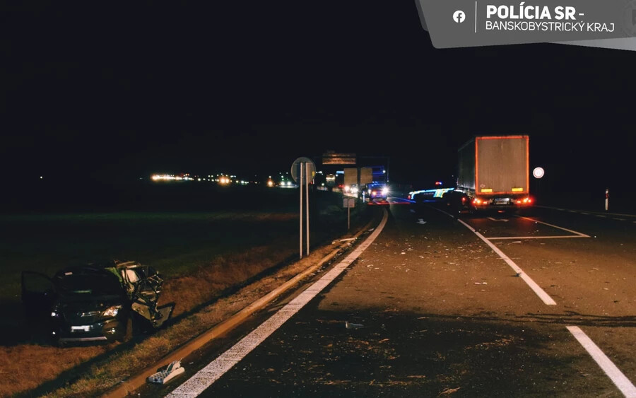 SÚLYOS baleset: Egy személyautó és egy kamion ütközött Osgyánnál, ketten megsérültek