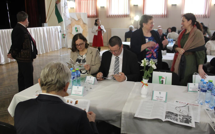Megkezdődött a Csemadok 75 éves jubileumi ünnepsége Érsekújvárban 
