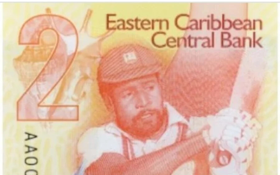 A győztes a Kelet-karibi Központi Bank lett, egy 2 dolláros bankjeggyel. A bankjegy egy új, magabiztos és izgalmas jövő reményét hivatott bemutatni színes dizájnjával, amely a sportot a környezetvédelmi témával ötvözi.