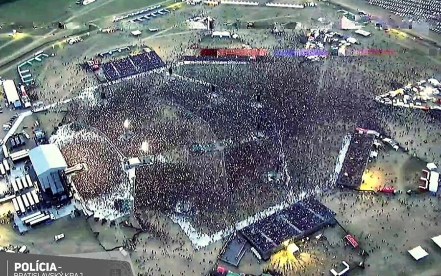 100 ezernél is több rajongó érkezett az AC/DC pozsonyi koncertjére