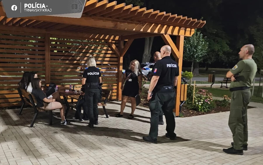 Három ittas fiatalt igazoltattak a rendőrök Dunaszerdahelyen (FOTÓK)