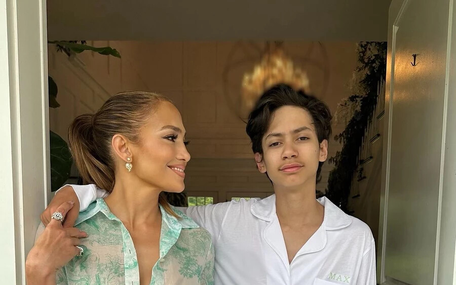 Fiával, Maxszal (Forrás: Instagram/Jennifer Lopez)