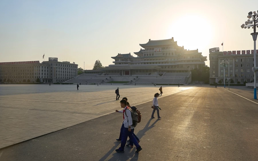 Észak-Korea decemberben újraindítja a nemzetközi turizmust az északkeleti Szamcshon városában, és valószínűleg az ország többi részén is.  „Helyi partnerünk megerősítette, hogy a turizmus Szamcshon és valószínűleg az ország többi részén is hivatalosan 2024 decemberében indul újra” - közölte honlapján a pekingi székhelyű Koryo Tours.