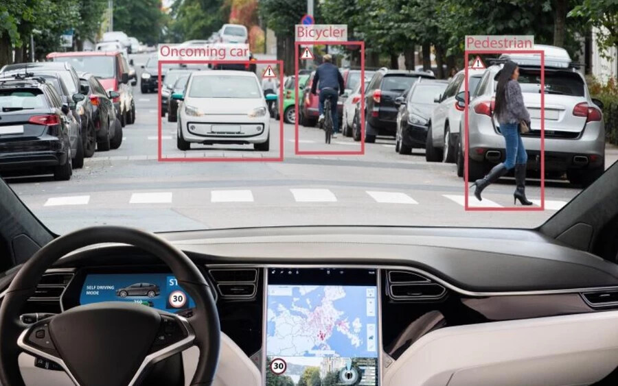 Rendszerük a következőképpen működne: az önműködő járművek kommunikálnának egymással és a kereszteződések közlekedési lámpáival egy bizonyos hatótávolságon belül. Ez lehetővé tenné számukra, hogy hatékonyabban és intelligensebben koordinálják a forgalomat.