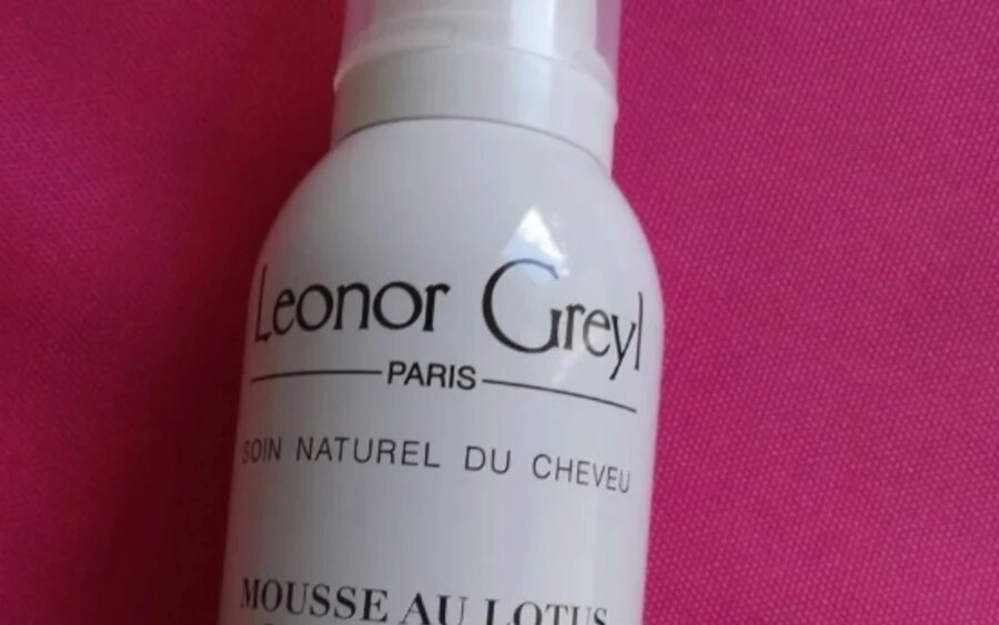 Az első veszélyes termék a Franciaországból származó Leonor Greyl Alcohol Free Styling Mousse nevű hajformázó hab. Konkrétan az F9.09.20 tételről van szó, vonalkódja 345087002030306. Az összetevők listája szerint a termékben butilfenil-metilpropionál anyag található.
