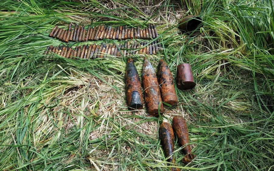 Második világháborús aknákat, gránatokat és töltényeket találtak egy kirándulóhelyen