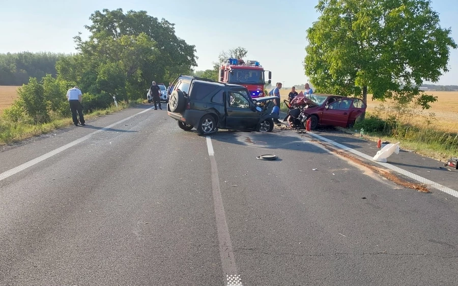 Halálos autóbaleset Albár és Alistál között – életét vesztette egy 14 éves gyermek