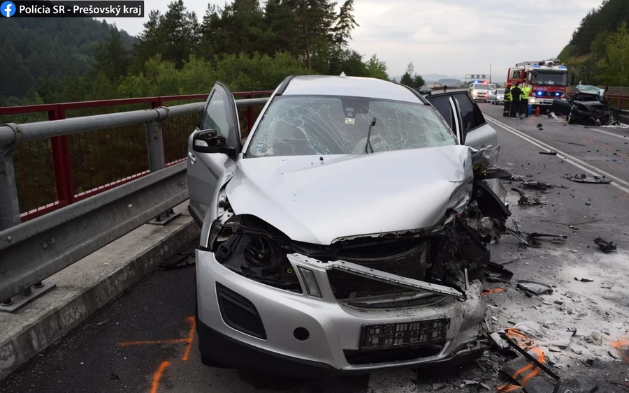 TRAGÉDIA: Frontális ütközésben szörnyethalt egy fiatal sofőr