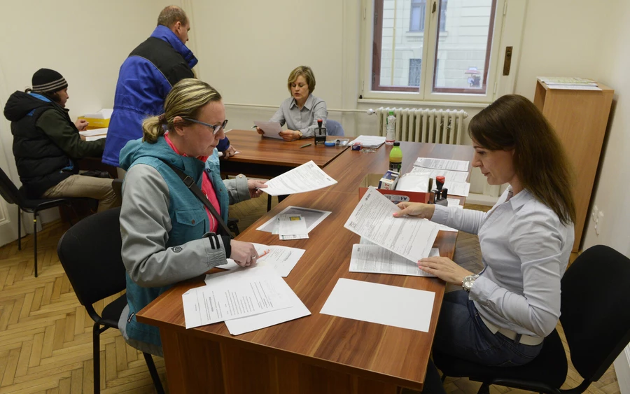 Magán személygépkocsi esetében a kiadásokhoz sorolható az utazás, a vállalkozó így elsősorban utazási támogatásra tarthat igényt. Ezekre például egy üzleti út során jogosult. Ezen túlmenően az üzleti utazással kapcsolatos egyéb költségeket is igényelhet. Ezek közé tartozik például a gépjárműadó, az elfogyasztott üzemanyag visszatérítése és az üzleti úttal kapcsolatos egyéb költségek.