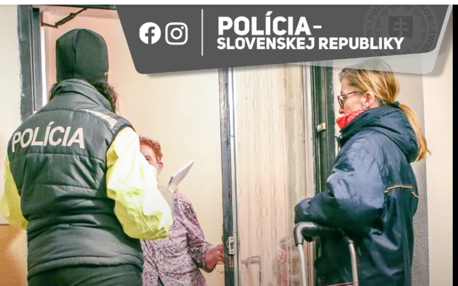 „2023 februárjában a rendőrség megelőző szakemberei személyesen kerestek fel 1 318 idős embert Szlovákia-szerte, hogy figyelmeztessék őket a csalók tisztességtelen gyakorlataira. Ezek a csalók nagy összegeket, gyakran életre szóló megtakarításokat csalnak ki telefonon az idősektől" - áll a rendőrség közleményében.
