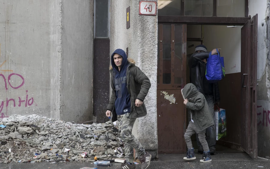 Pozsony Vereknye ( Vrakuňa) városrészében található Pentagon lakótelep elég híressé vált az évek során. De főleg a drogokkal és erőszakkal kapcsolatban hallhatunk róla.