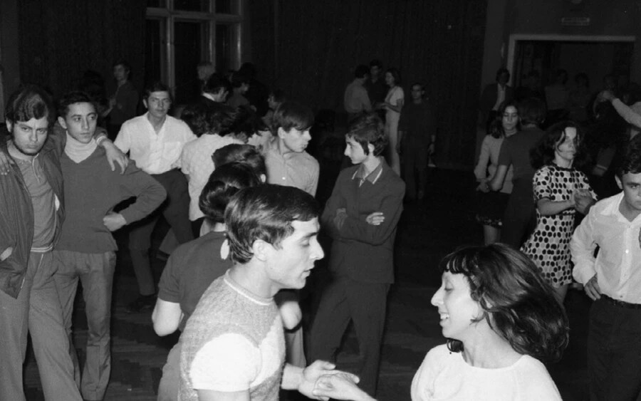 A Central együttes koncertje a budapesti Csili Művelődési Központban 1970-ben. Fotó: Fortepan / Urbán Tamás