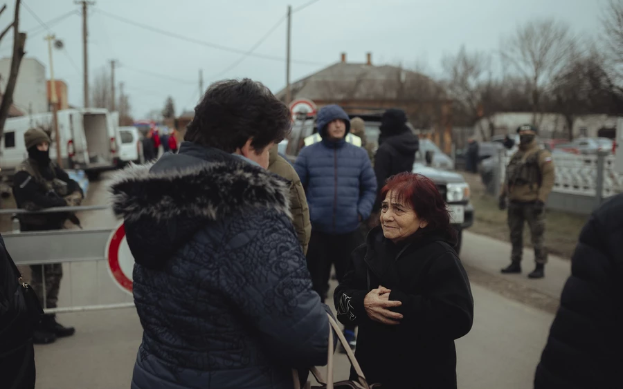 Helyszíni felvételek a nagyszelmenci határátkelőről